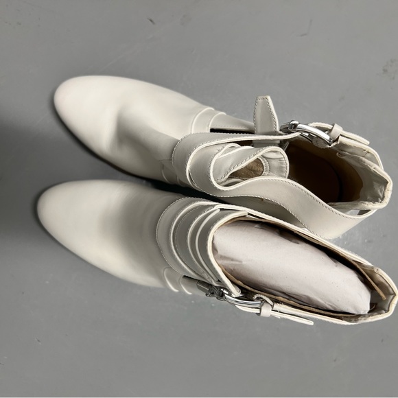 Michael Kors nwt white booties with heels and buckle details never worn classic - Picture 6 of 9